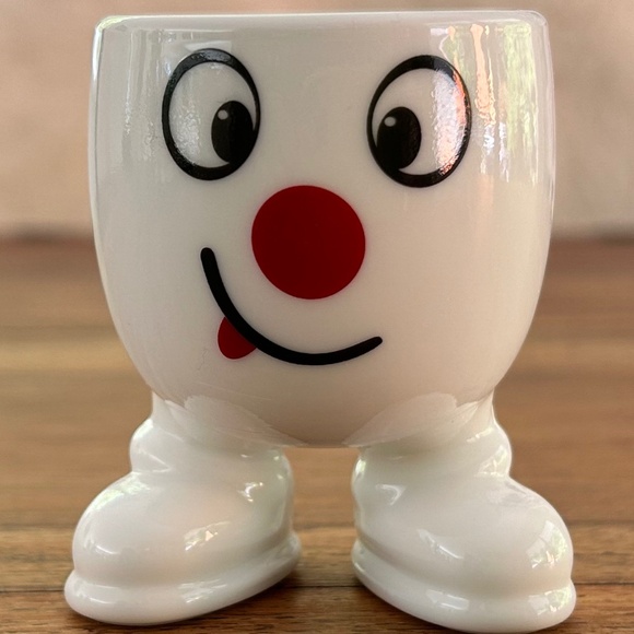 Vintage Arc International France - Happy Face Footed Milk Glass Egg Cup - Picture 8 of 14